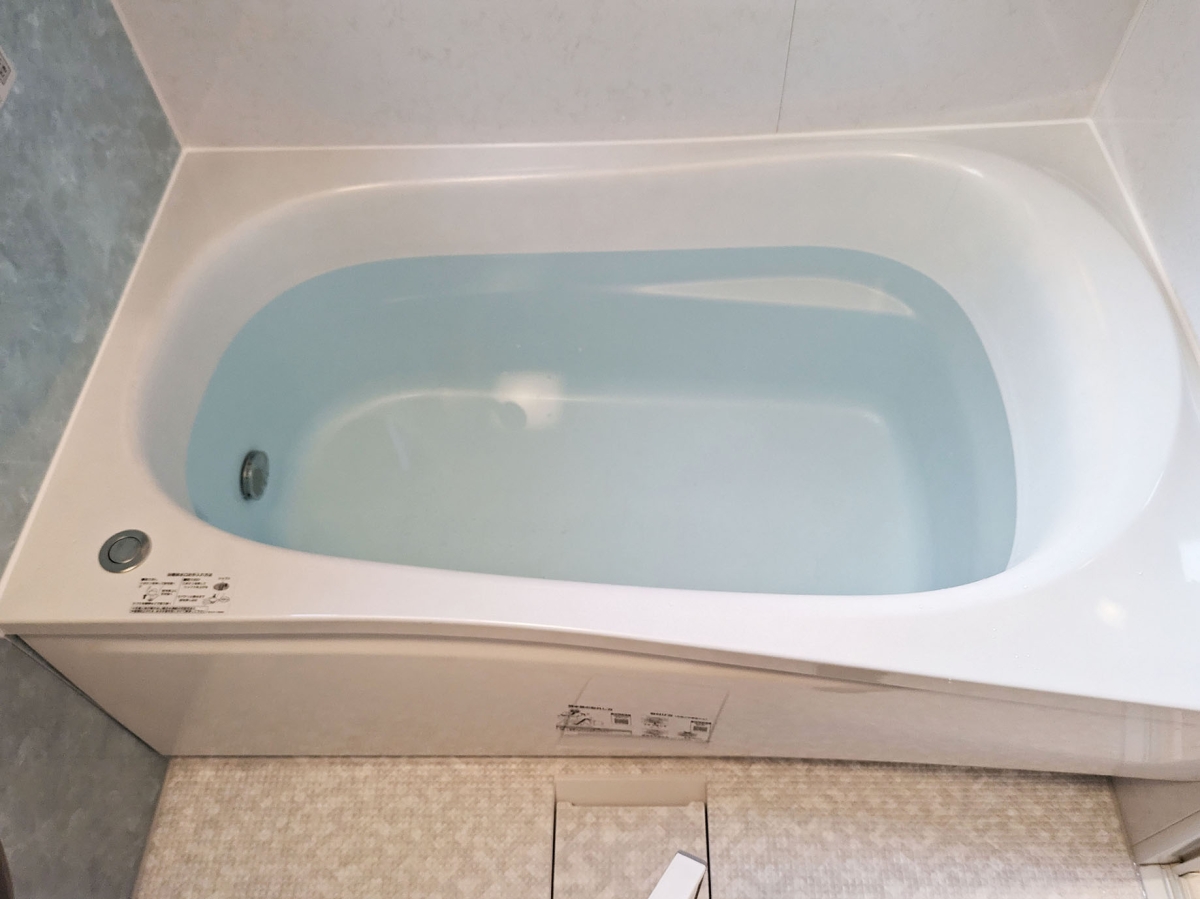 お掃除しやすい窓ときれいな浴室になり大満足