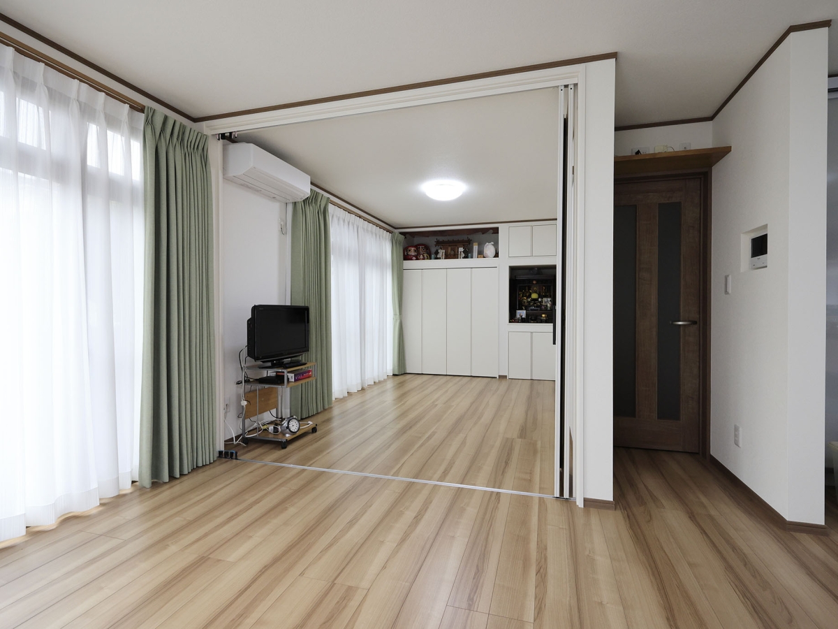 広々と移動ができるバリアフリーの住まい