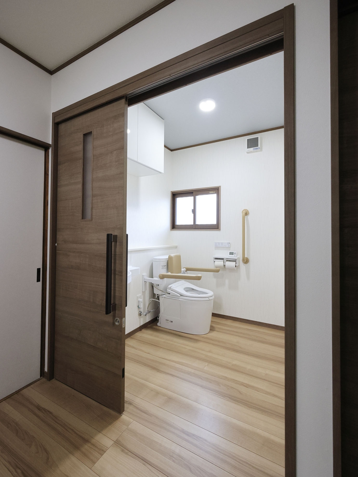 広々と移動ができるバリアフリーの住まい